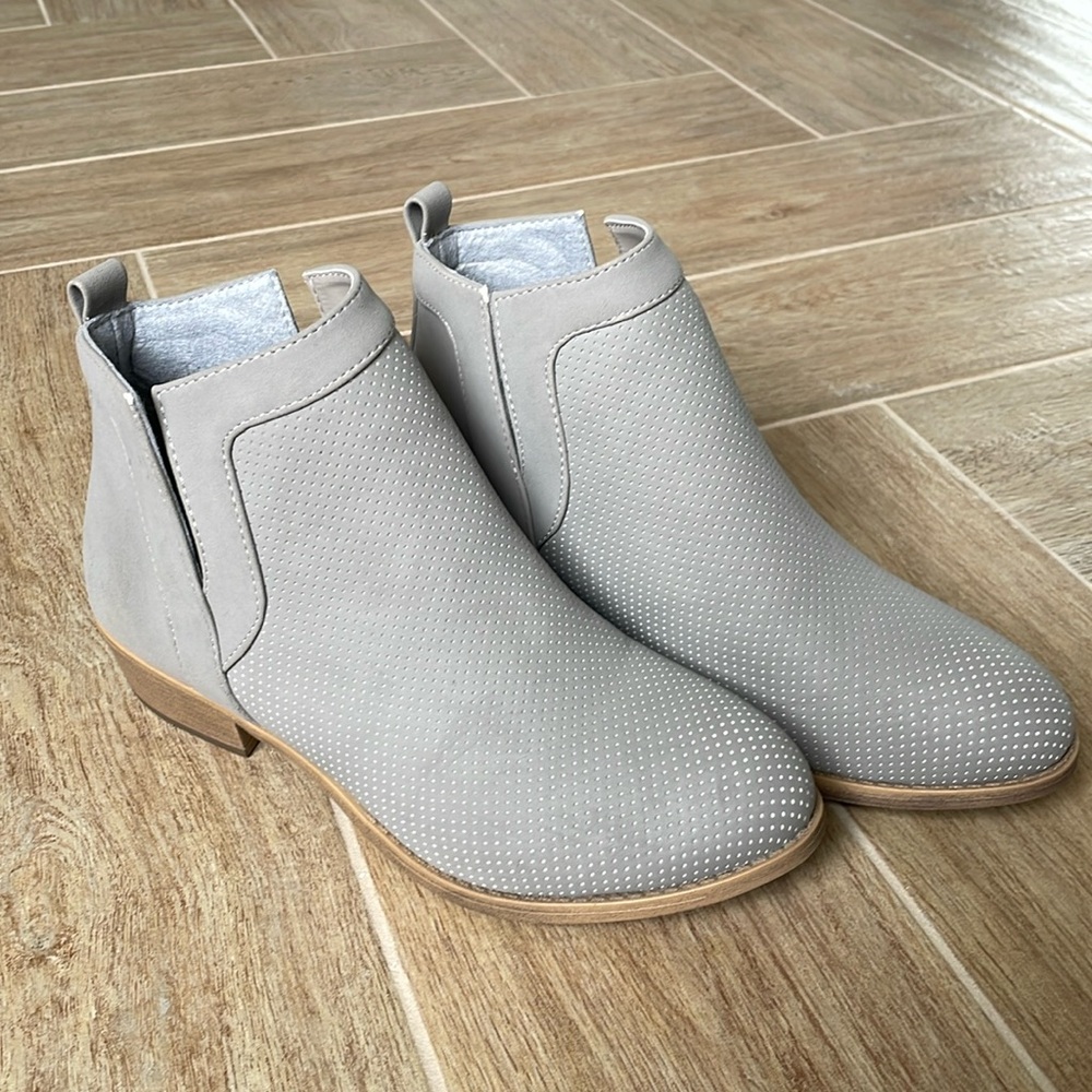 + nwot + Faux Suede Ankle Boots